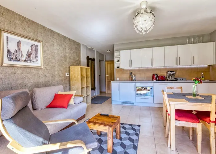 Rubin Mozaika Centrum Taras * זקופאנה